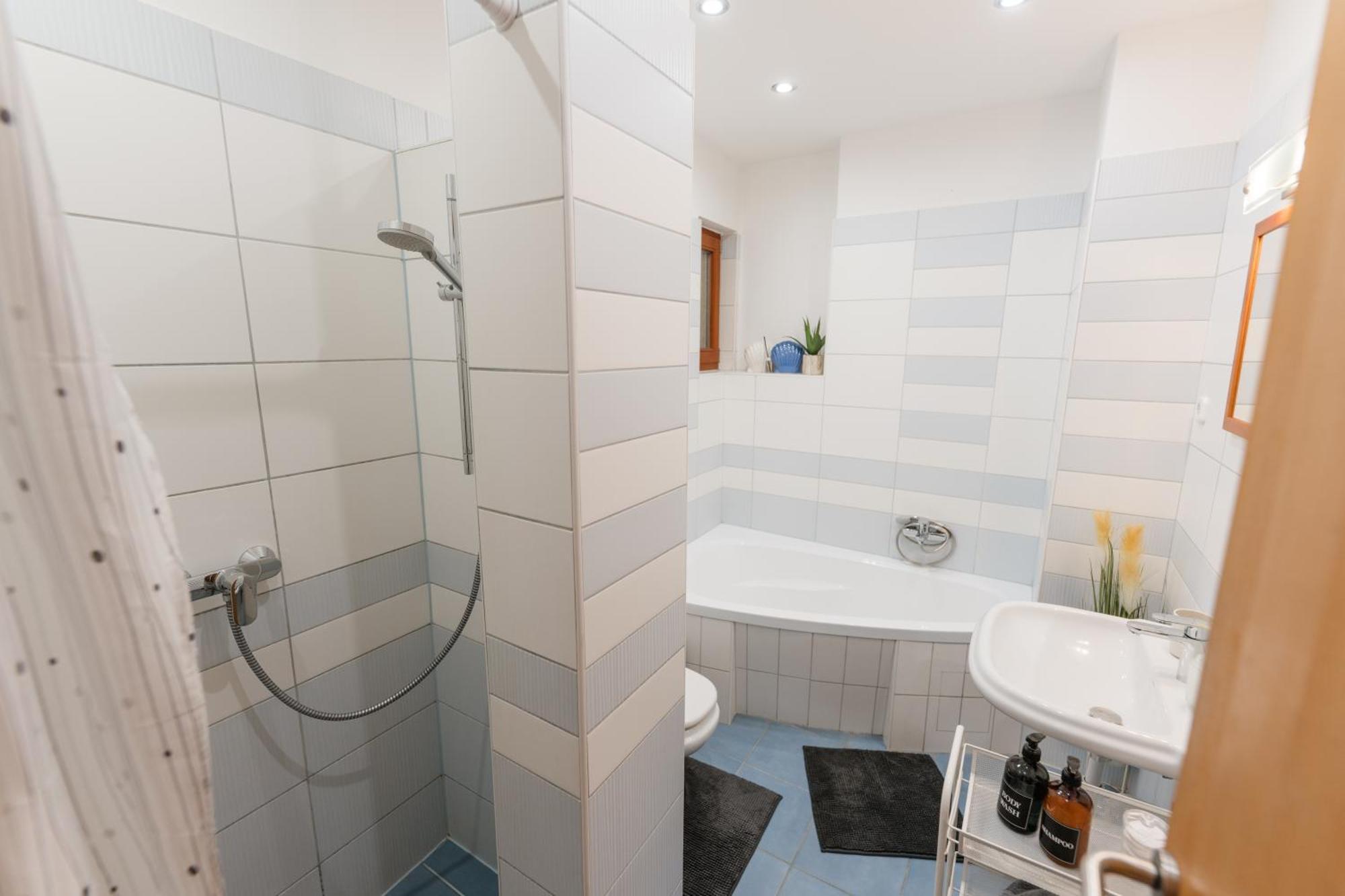 Panorama Apartment Gyor Ngoại thất bức ảnh